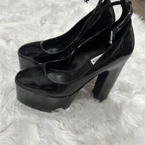 Steve Madden Glossy Black Platform Shoes